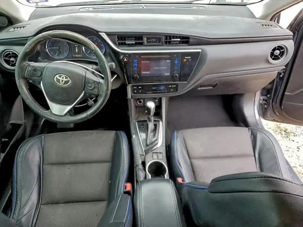5YFBURHE4HP709064 2017 TOYOTA COROLLA - Image 8
