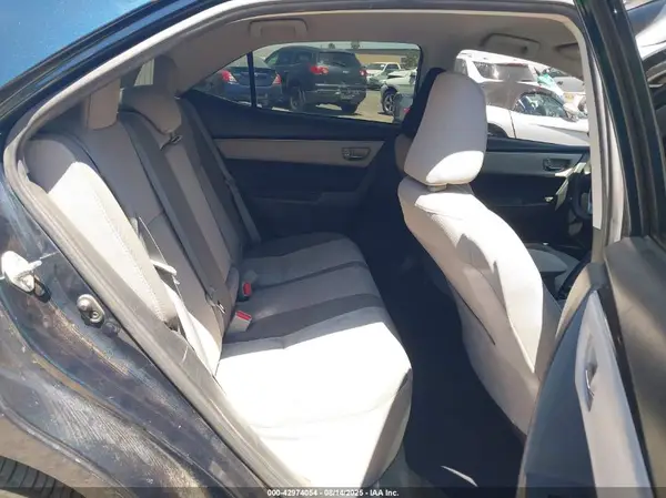 5YFBURHE4HP709601 2017 TOYOTA COROLLA - Image 8