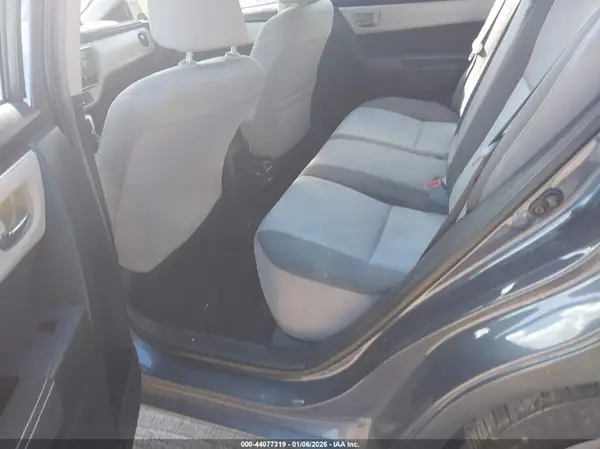 5YFBURHE4HP710456 2017 TOYOTA COROLLA - Image 8