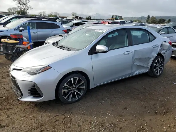 5YFBURHE4HP710974 2017 TOYOTA COROLLA - Image 1