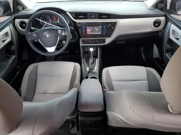 5YFBURHE4HP711641 2017 TOYOTA COROLLA - Image 8