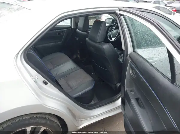 5YFBURHE4HP712093 2017 TOYOTA COROLLA - Image 8
