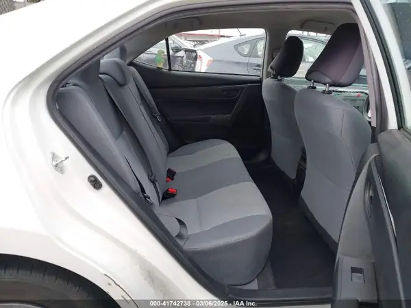 5YFBURHE4HP712238 2017 TOYOTA COROLLA - Image 8