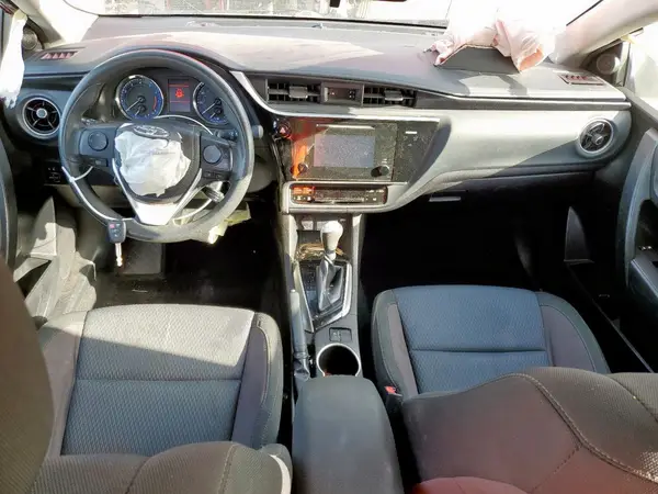 5YFBURHE4HP714569 2017 TOYOTA COROLLA - Image 8
