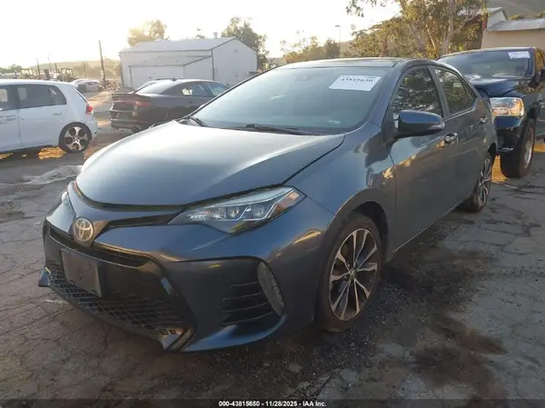 5YFBURHE4HP716211 2017 TOYOTA COROLLA - Image 2