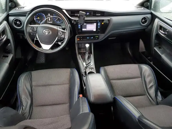 5YFBURHE4HP717066 2017 TOYOTA COROLLA - Image 8