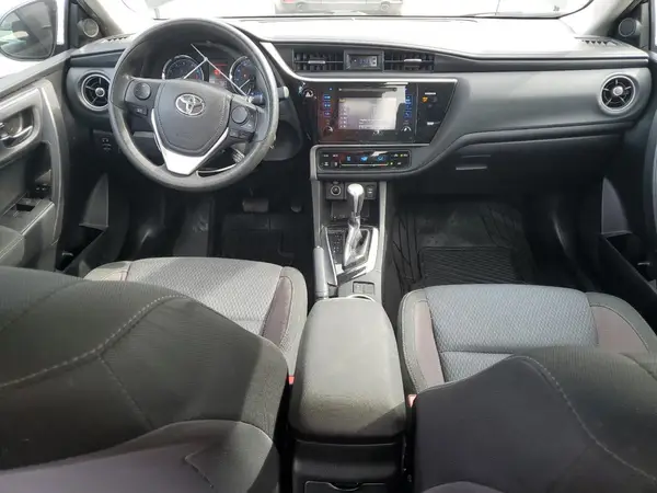 5YFBURHE4HP717438 2017 TOYOTA COROLLA - Image 8