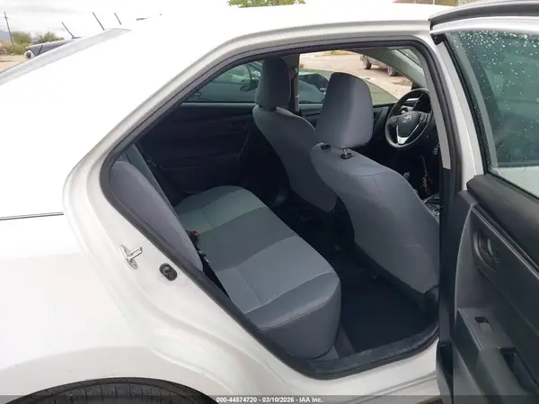 5YFBURHE4HP717777 2017 TOYOTA COROLLA - Image 8