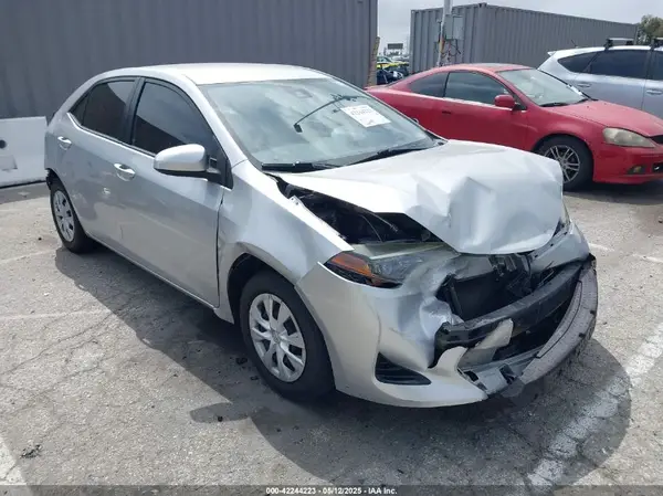 5YFBURHE4HP718279 2017 TOYOTA COROLLA - Image 1