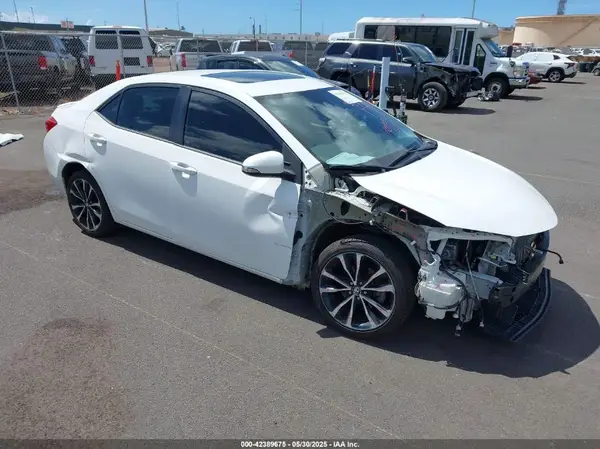 5YFBURHE4HP718489 2017 TOYOTA COROLLA - Image 1