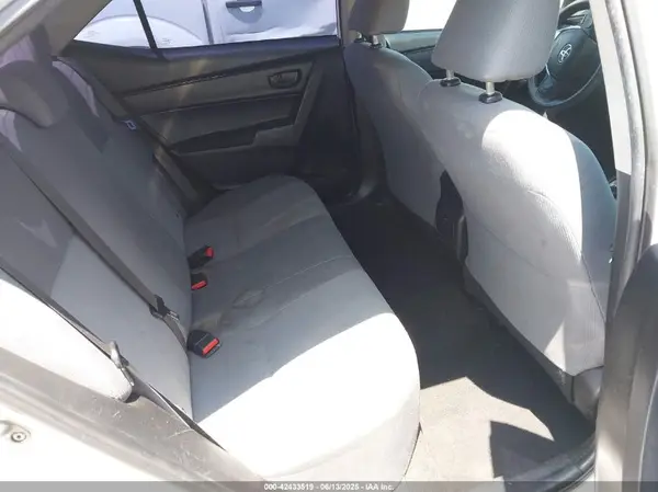 5YFBURHE4HP718556 2017 TOYOTA COROLLA - Image 8