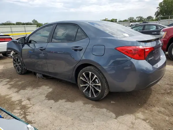 5YFBURHE4HP719741 2017 TOYOTA COROLLA - Image 2