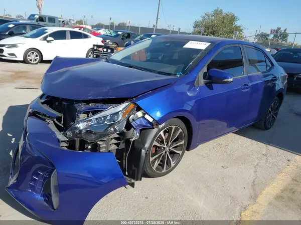 5YFBURHE4HP721487 2017 TOYOTA COROLLA - Image 2