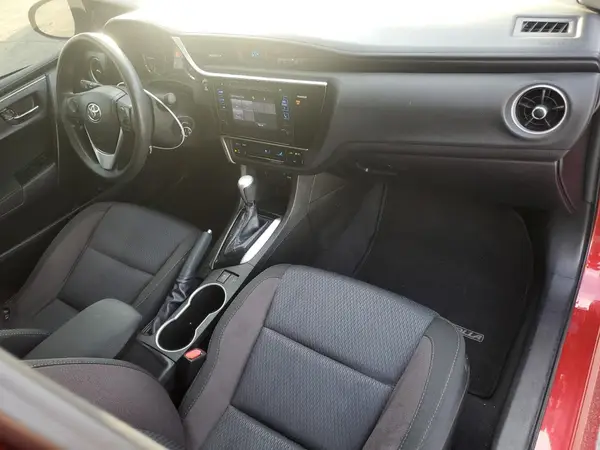 5YFBURHE4HP721814 2017 TOYOTA COROLLA - Image 8