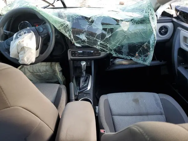 5YFBURHE4HP723093 2017 TOYOTA COROLLA - Image 8