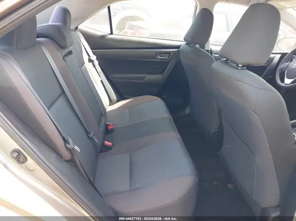 5YFBURHE4HP723742 2017 TOYOTA COROLLA - Image 8