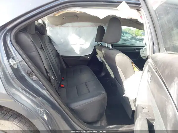 5YFBURHE4HP723899 2017 TOYOTA COROLLA - Image 8