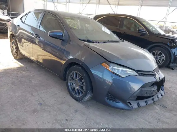 5YFBURHE4HP730741 2017 TOYOTA COROLLA - Image 1