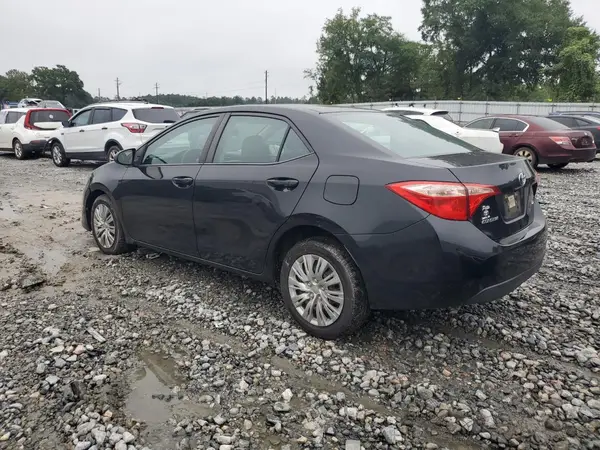 5YFBURHE4HP735566 2017 TOYOTA COROLLA - Image 2