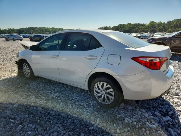 5YFBURHE4HP735826 2017 TOYOTA COROLLA - Image 2