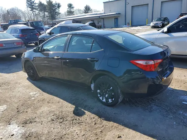 5YFBURHE4HP736734 2017 TOYOTA COROLLA - Image 2