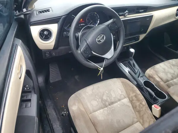 5YFBURHE4HP737348 2017 TOYOTA COROLLA - Image 8