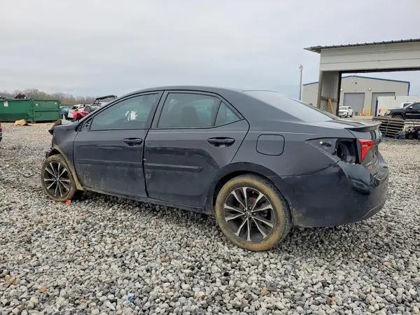 5YFBURHE4JP738358 2018 TOYOTA COROLLA - Image 2