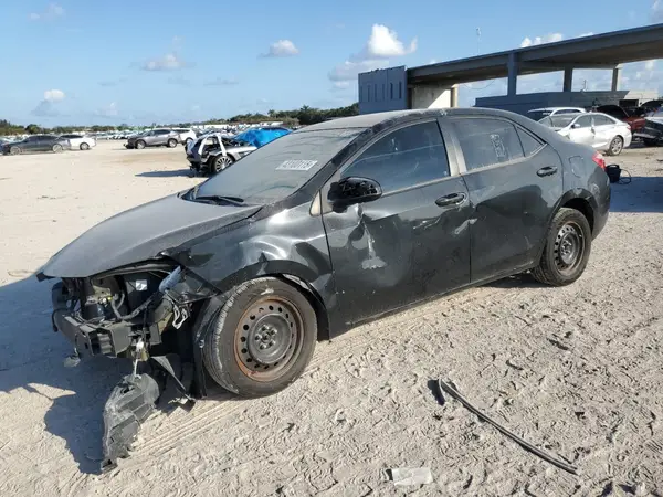 5YFBURHE4JP738652 2018 TOYOTA COROLLA - Image 1
