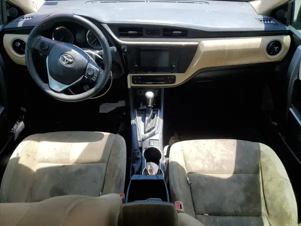 5YFBURHE4JP746718 2018 TOYOTA COROLLA - Image 8