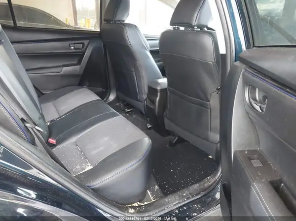 5YFBURHE4JP750610 2018 TOYOTA COROLLA - Image 8