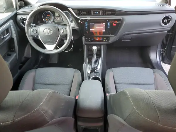 5YFBURHE4JP752082 2018 TOYOTA COROLLA - Image 8