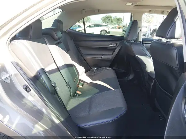 5YFBURHE4JP753104 2018 TOYOTA COROLLA - Image 8