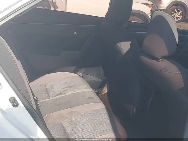 5YFBURHE4JP753197 2018 TOYOTA COROLLA - Image 8