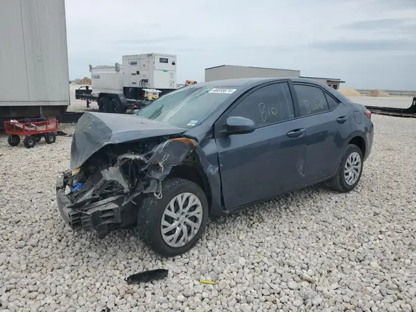 5YFBURHE4JP753748 2018 TOYOTA COROLLA - Image 1