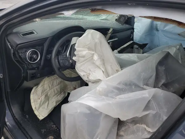 5YFBURHE4JP753748 2018 TOYOTA COROLLA - Image 8