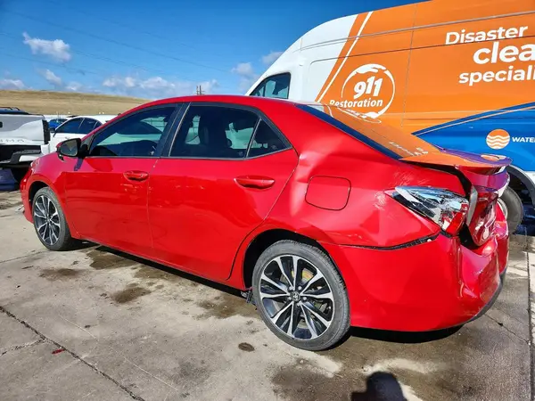 5YFBURHE4JP754835 2018 TOYOTA COROLLA - Image 2