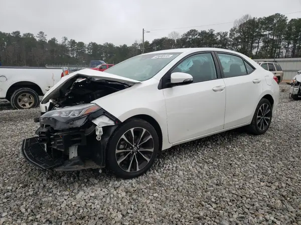 5YFBURHE4JP756035 2018 TOYOTA COROLLA - Image 1