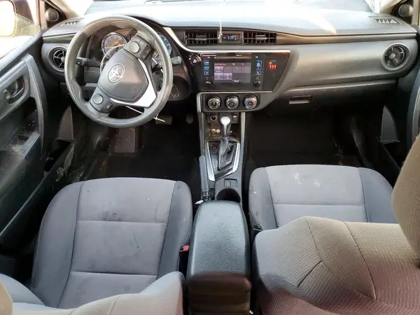 5YFBURHE4JP756102 2018 TOYOTA COROLLA - Image 8