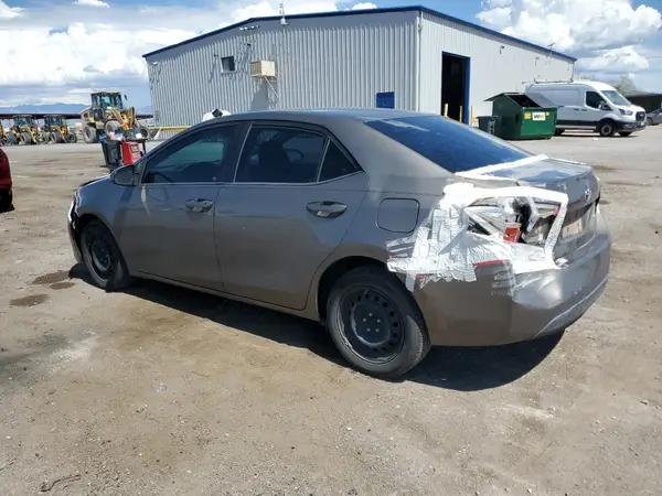 5YFBURHE4JP758187 2018 TOYOTA COROLLA - Image 2