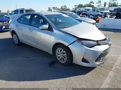 5YFBURHE4JP758609 2018 TOYOTA COROLLA