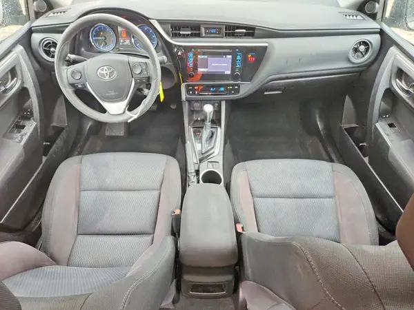5YFBURHE4JP760117 2018 TOYOTA COROLLA - Image 8