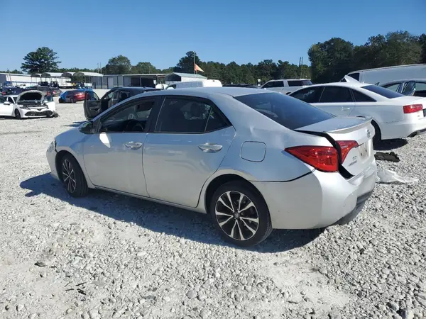5YFBURHE4JP760604 2018 TOYOTA COROLLA - Image 2