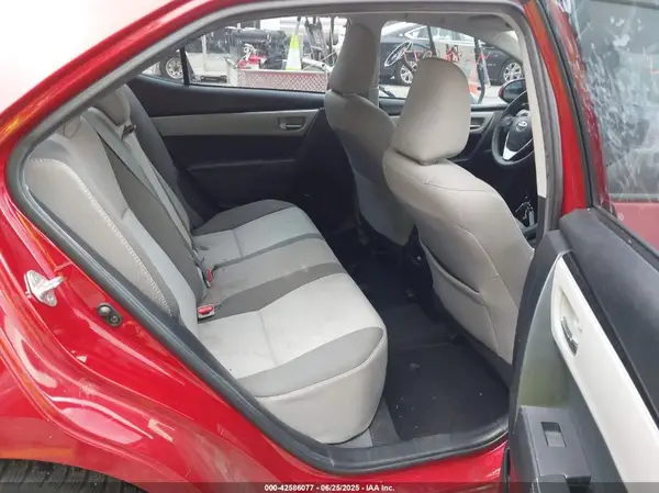 5YFBURHE4JP760635 2018 TOYOTA COROLLA - Image 8