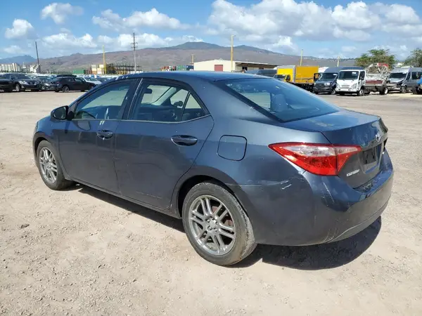 5YFBURHE4JP761249 2018 TOYOTA COROLLA - Image 2