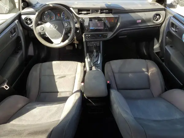5YFBURHE4JP761249 2018 TOYOTA COROLLA - Image 8