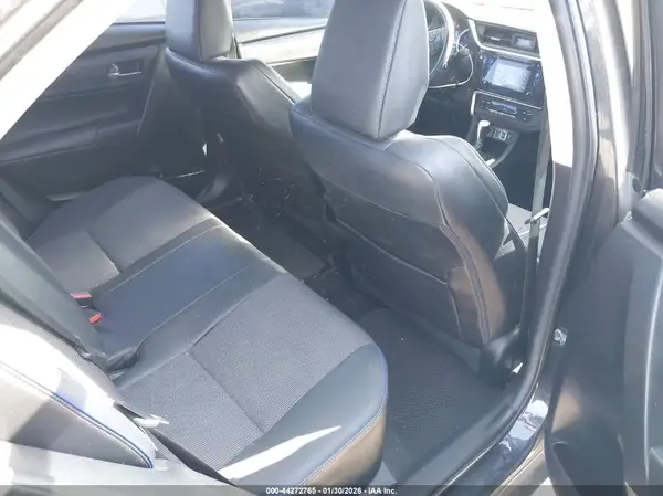 5YFBURHE4JP761459 2018 TOYOTA COROLLA - Image 8