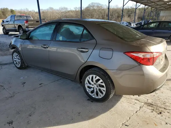 5YFBURHE4JP763311 2018 TOYOTA COROLLA - Image 2