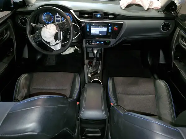 5YFBURHE4JP765379 2018 TOYOTA COROLLA - Image 8