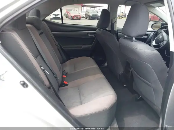 5YFBURHE4JP765818 2018 TOYOTA COROLLA - Image 8