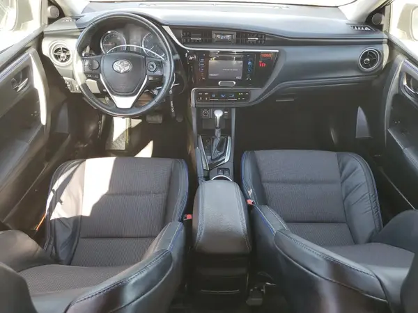 5YFBURHE4JP767858 2018 TOYOTA COROLLA - Image 8